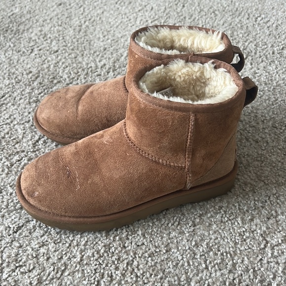 Chestnut UGG Mini - Picture 4 of 4